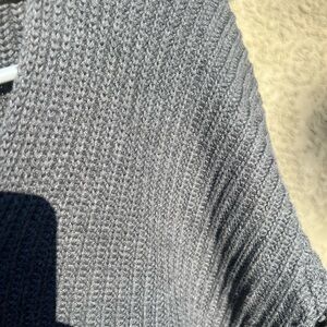 Grey 10 Sweater Size S